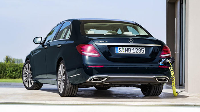 Mercedes Clase E trasera