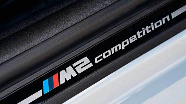 M2 Competition moldura puerta