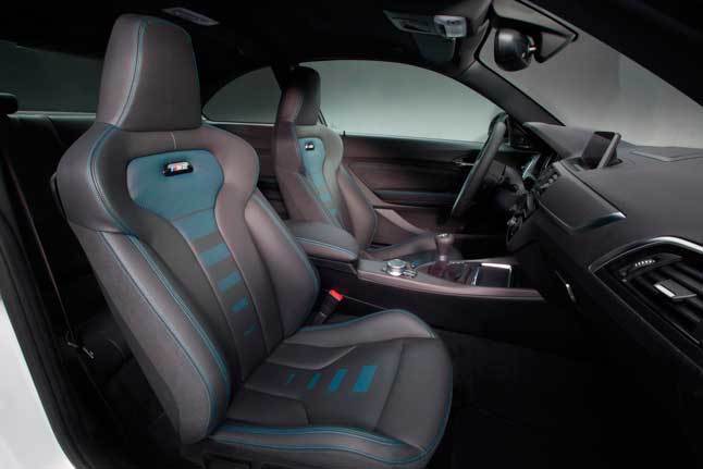 BMW M2 Competition asientos