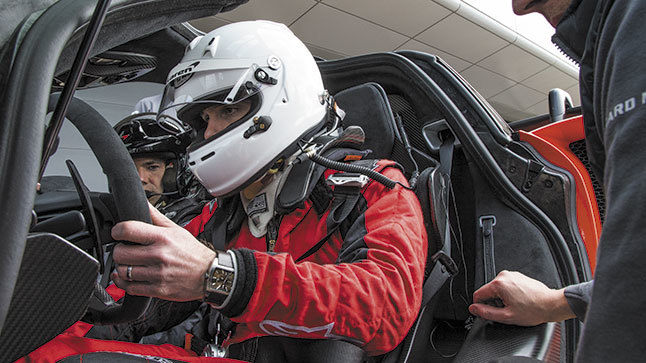 McLaren Senna, prueba en el circuito de Silverstone