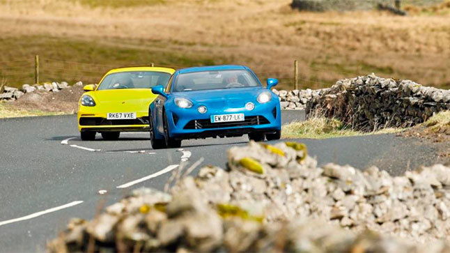 Comparativa: Alpine A110, Porsche Cayman S y Audi TT RS