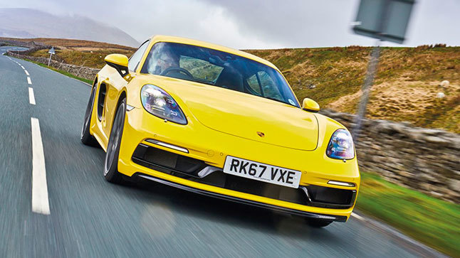 Comparativa: Alpine A110, Porsche Cayman S y Audi TT RS