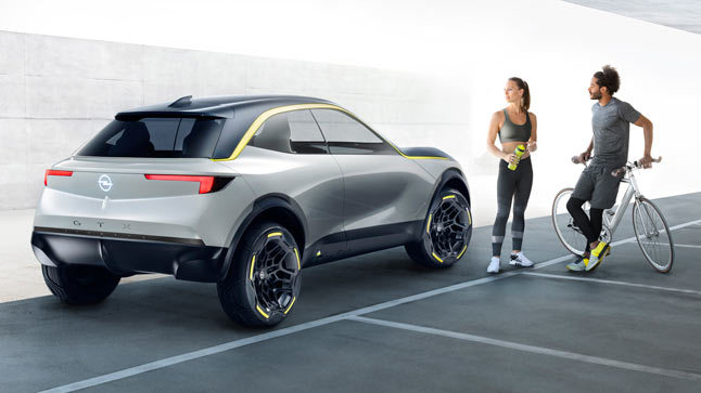 Opel GT X trasera