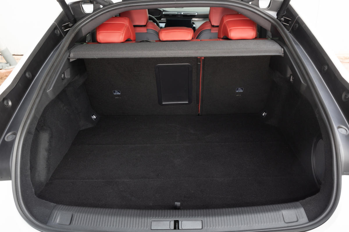 Peugeot 508 2018 maletero
