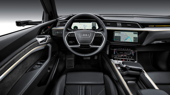 Audi e-tron trasera