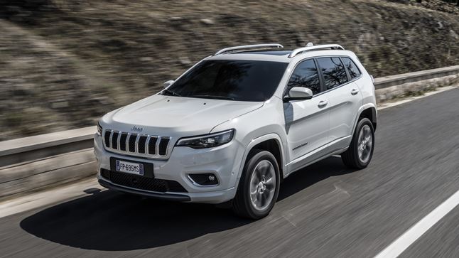 Jeep Cherokee carretera