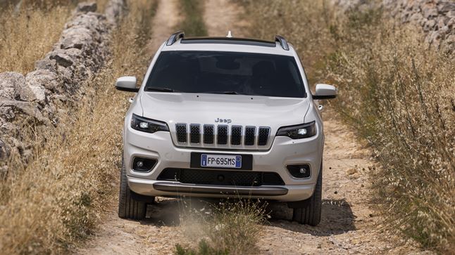 Jeep Cherokee offroad