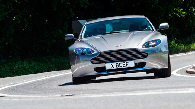 Ford Mustang V8 nuevo Aston Martin V8 Vantage usado