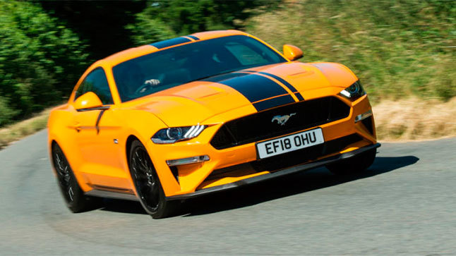 Ford Mustang V8 nuevo Aston Martin V8 Vantage usado