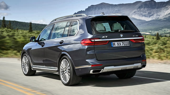 BMW X7 trasera