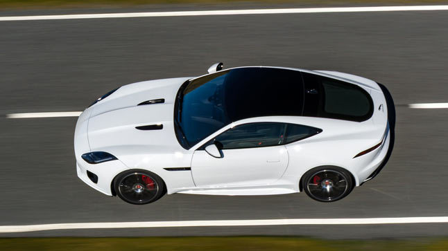 Jaguar F-Type Chequered Flag techo