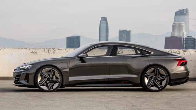 Audi e-tron GT lateral