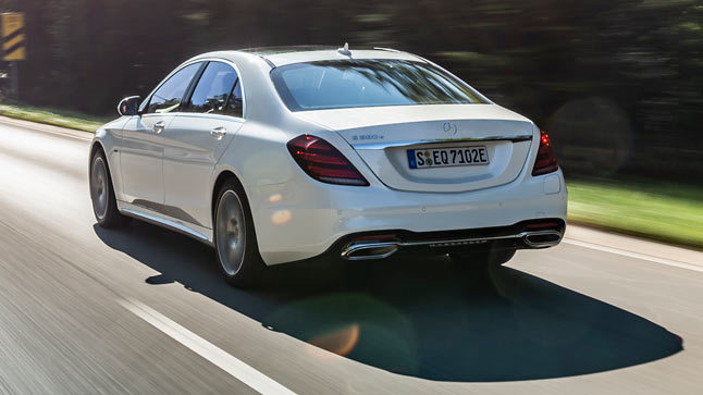 Mercedes S 560 e trasera