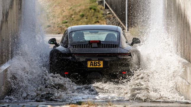 Porsche 911 992 pruebas