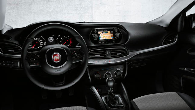 Fiat Tipo Street interior