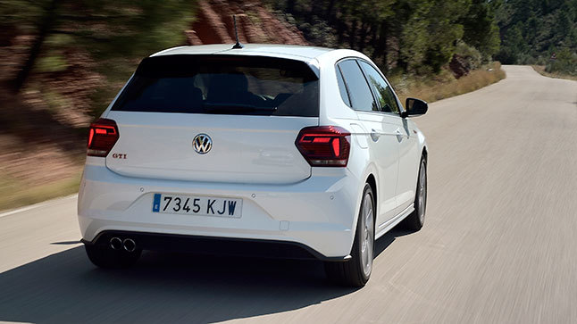 Volkswagen Polo GTI vs Ford Fiesta ST