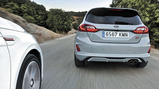 Volkswagen Polo GTI vs Ford Fiesta ST