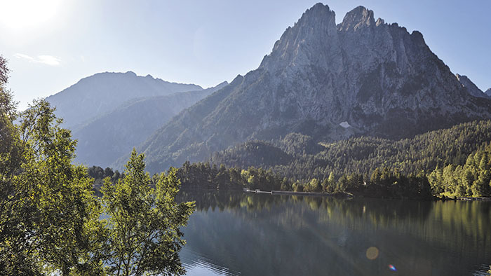Estany sant Maurici y Els Encantants