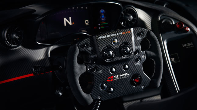 Interior Mclaren P1 GTR Senna