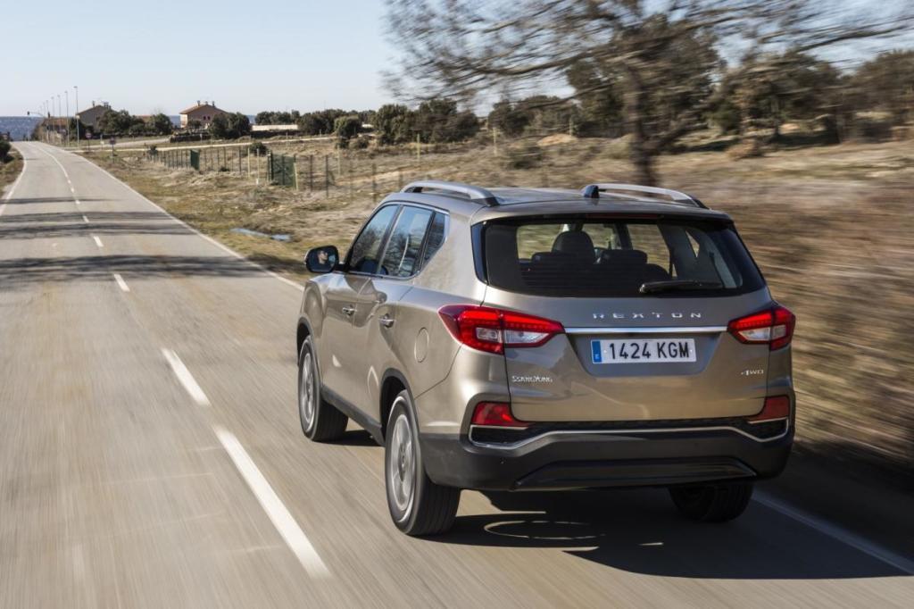 ssangyong rexton 2018 34 g 1