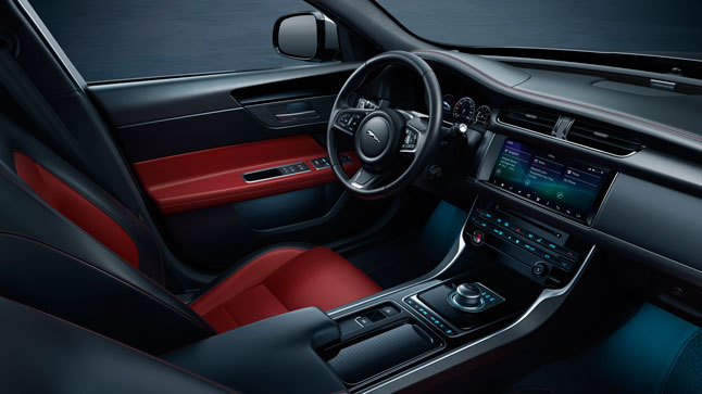 Interior Jaguar XF Chequered Flag