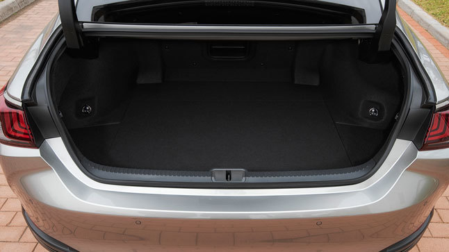 Lexus ES300h maletero