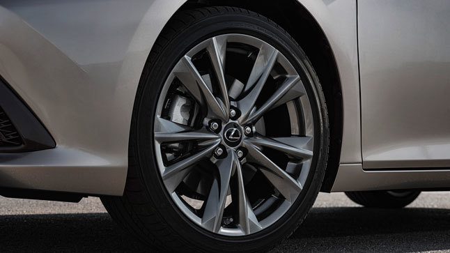 Lexus ES300h  llantas