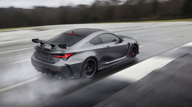 Lexus RC F Track Edition trasera