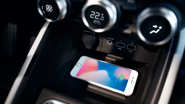 Renault Clio 2019 carga inalámbrica