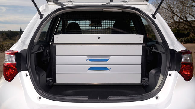 Toyota Yaris Hybrid ECOVAN
