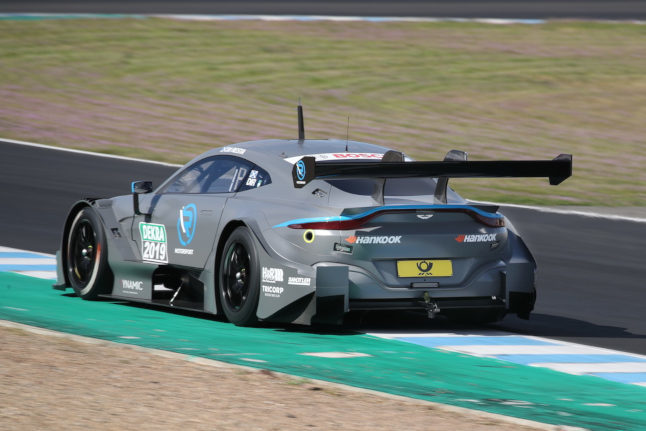 aston martin vantage dtm 2