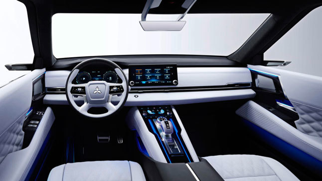 Mitsubishi Engelberg Taourer interior