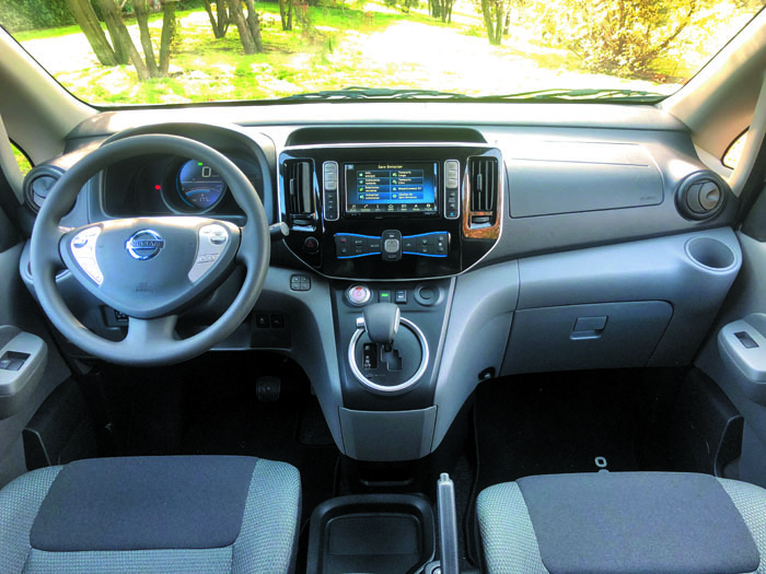 Nissan eNV200 salpicadero