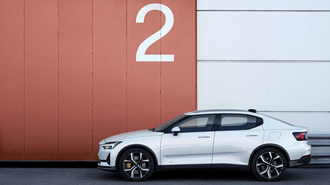Polestar 2 lateral