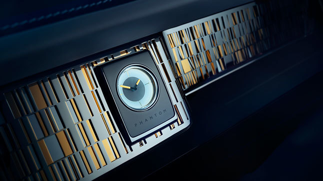 Rolls-Royce Phantom Tranquillity reloj interior