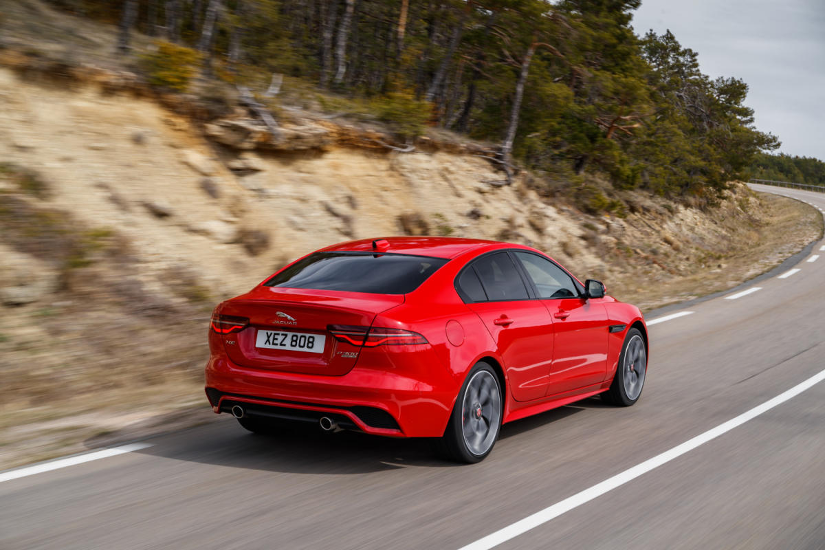 Jaguar XE 2019