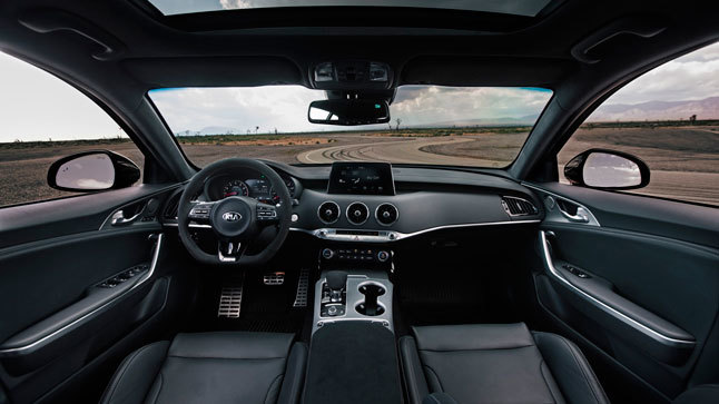 Interior Kia Stinger GTS