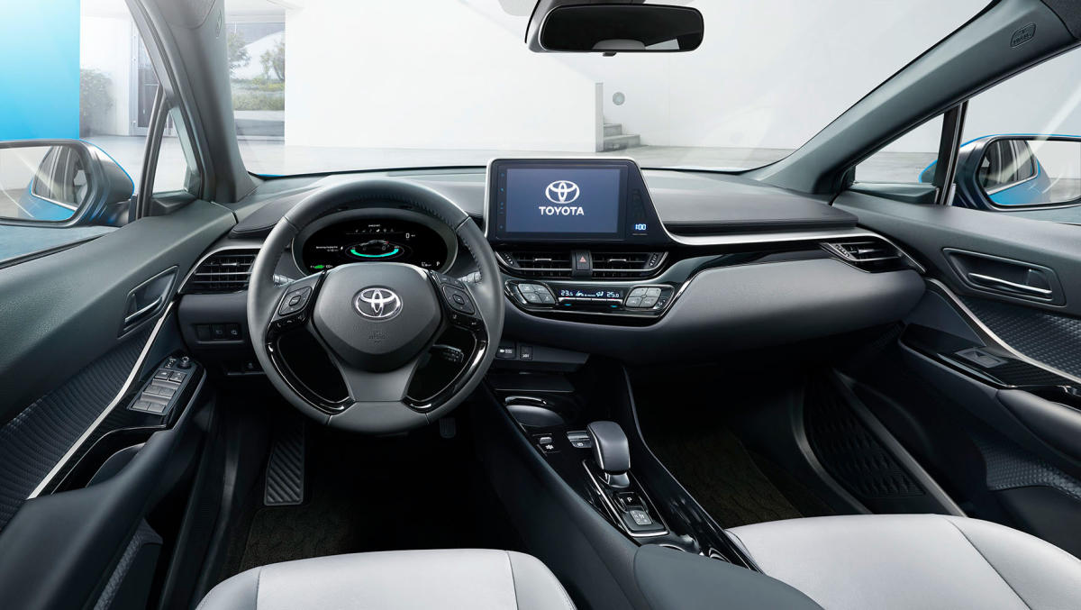 Toyota C-HR eléctrico interior