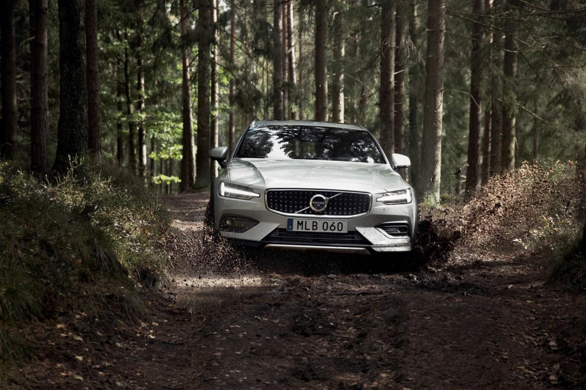 Volvo V60 Cross Country 2019 campo 