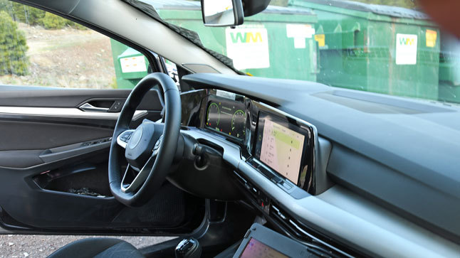 Volkswagen Golf VIII interior