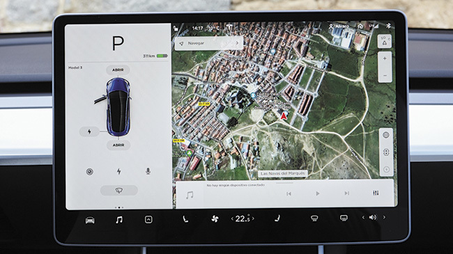 pantalla coches tesla