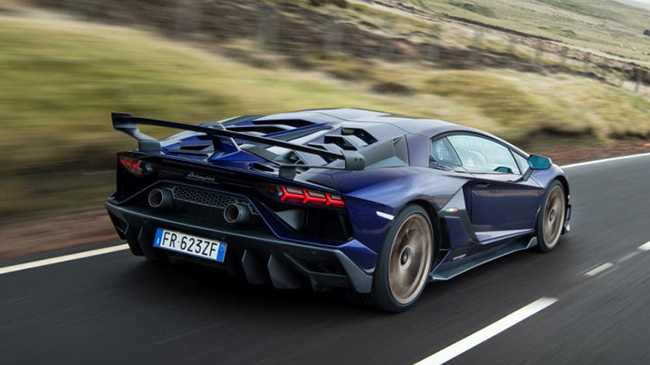 Lamborghini Aventador SVJ