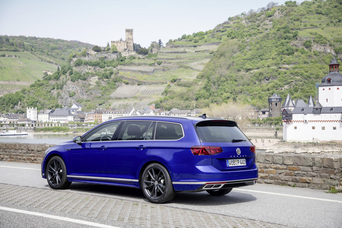 Volkswagen Passat 2020 lateral