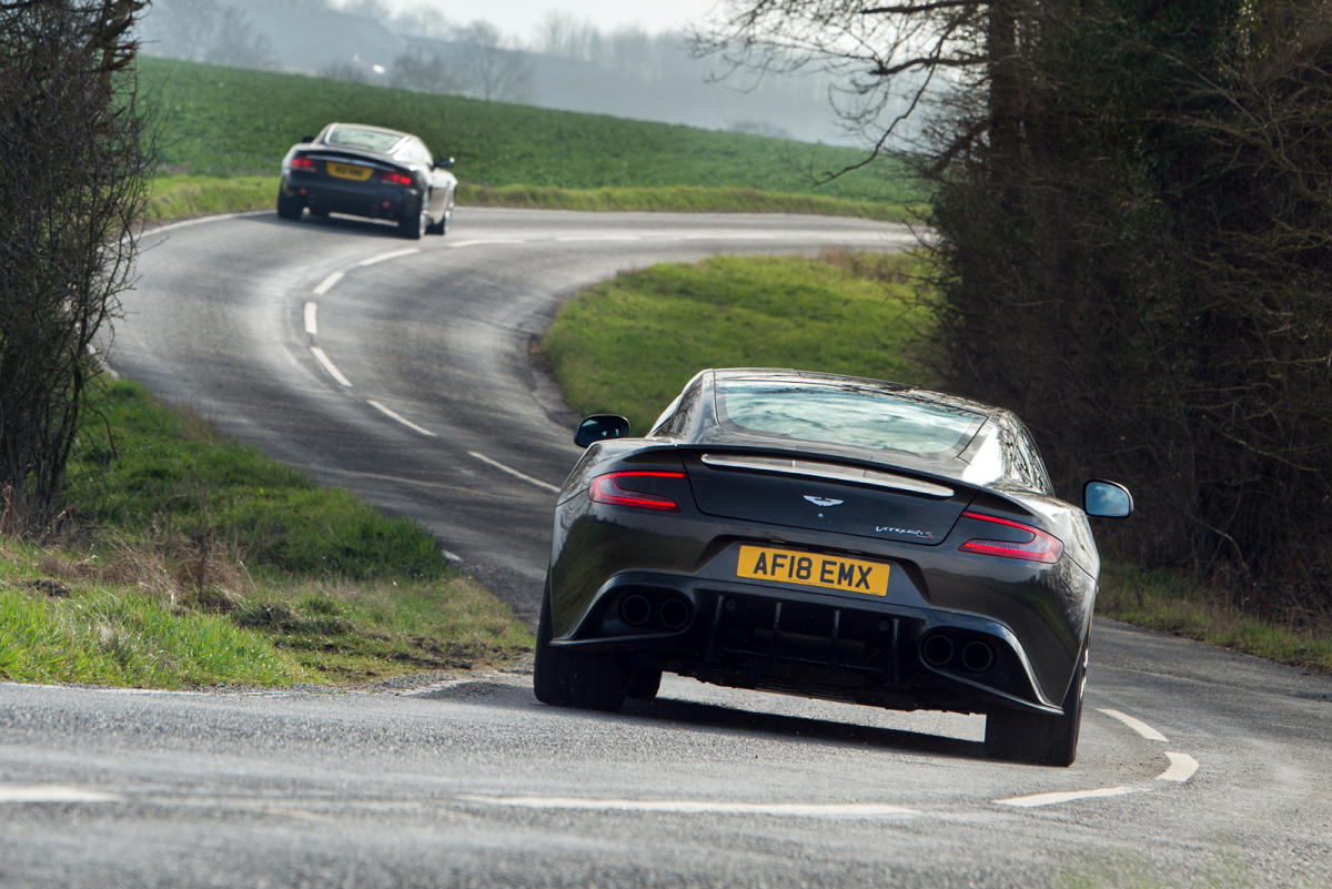 Aston Martin Vanquish vs Aston Martin Vanquish