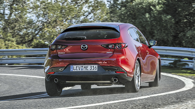 Mazda3 trasera