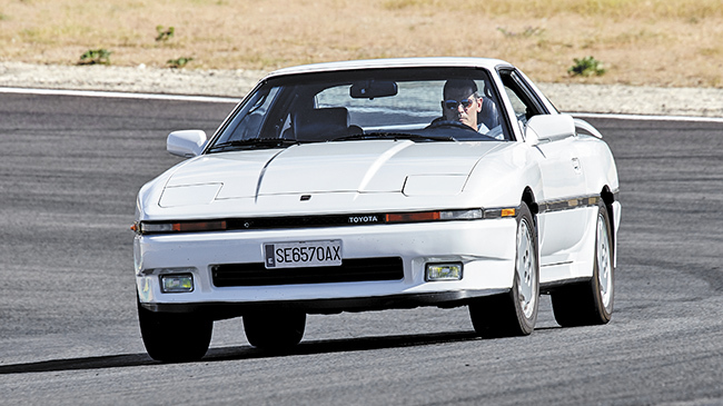 Toyota Supra A70 tercera generación