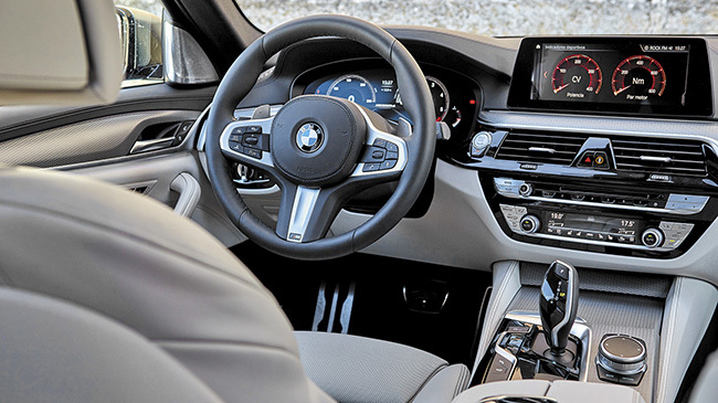 comparativa BMW M550d vs. Volvo V90 T8