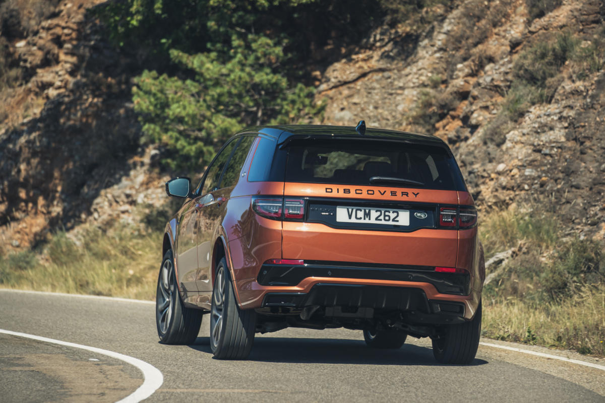 Land Rover Discovery Sport trasera