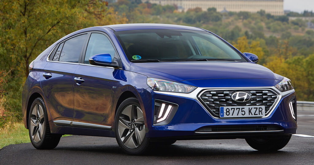 Hyundai Ioniq renting