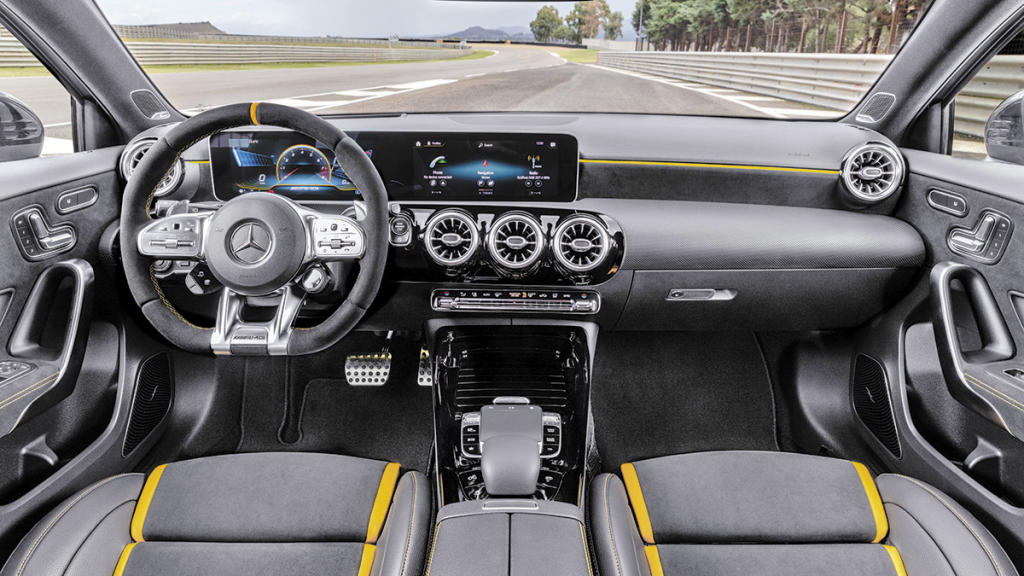 Mercedes-AMG A 45 S, interior